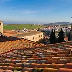 Casa Vargas Figueroa Hostel Caces