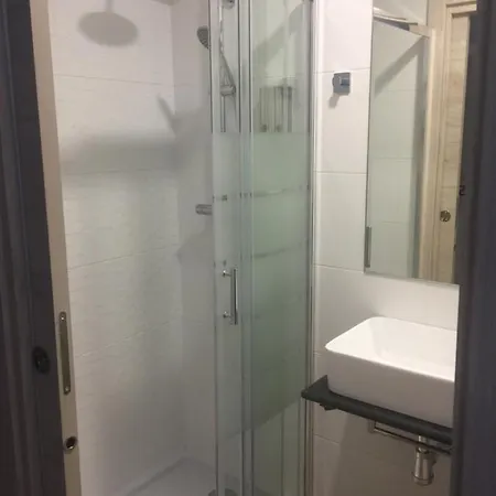 Vargas-Figueroa Hostel Cáceres *